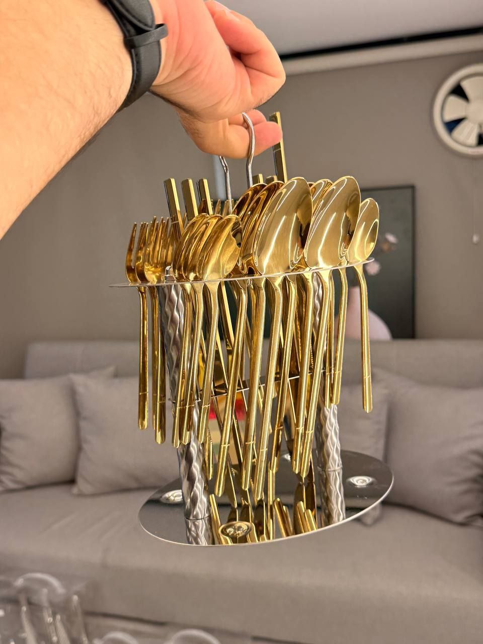 طقم معالق تقديم و ضيافة علي استاند