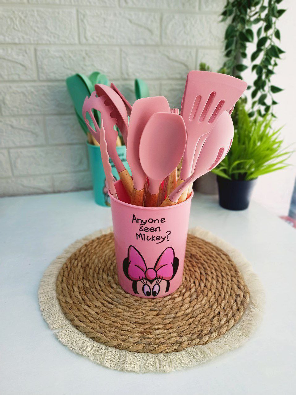 طقم توزيع ديزني