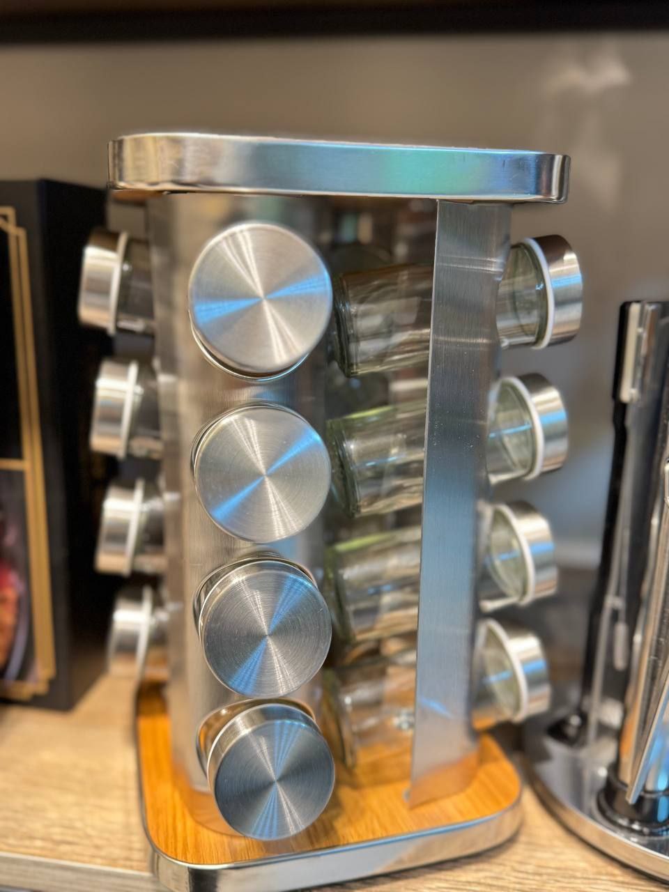 طقم توابل وبهارات دوار مربع